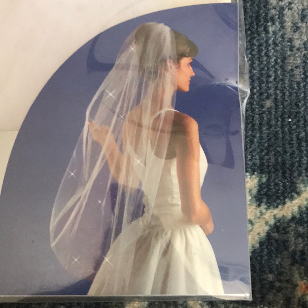 Wiltons Rhinestone Bridal Veil
